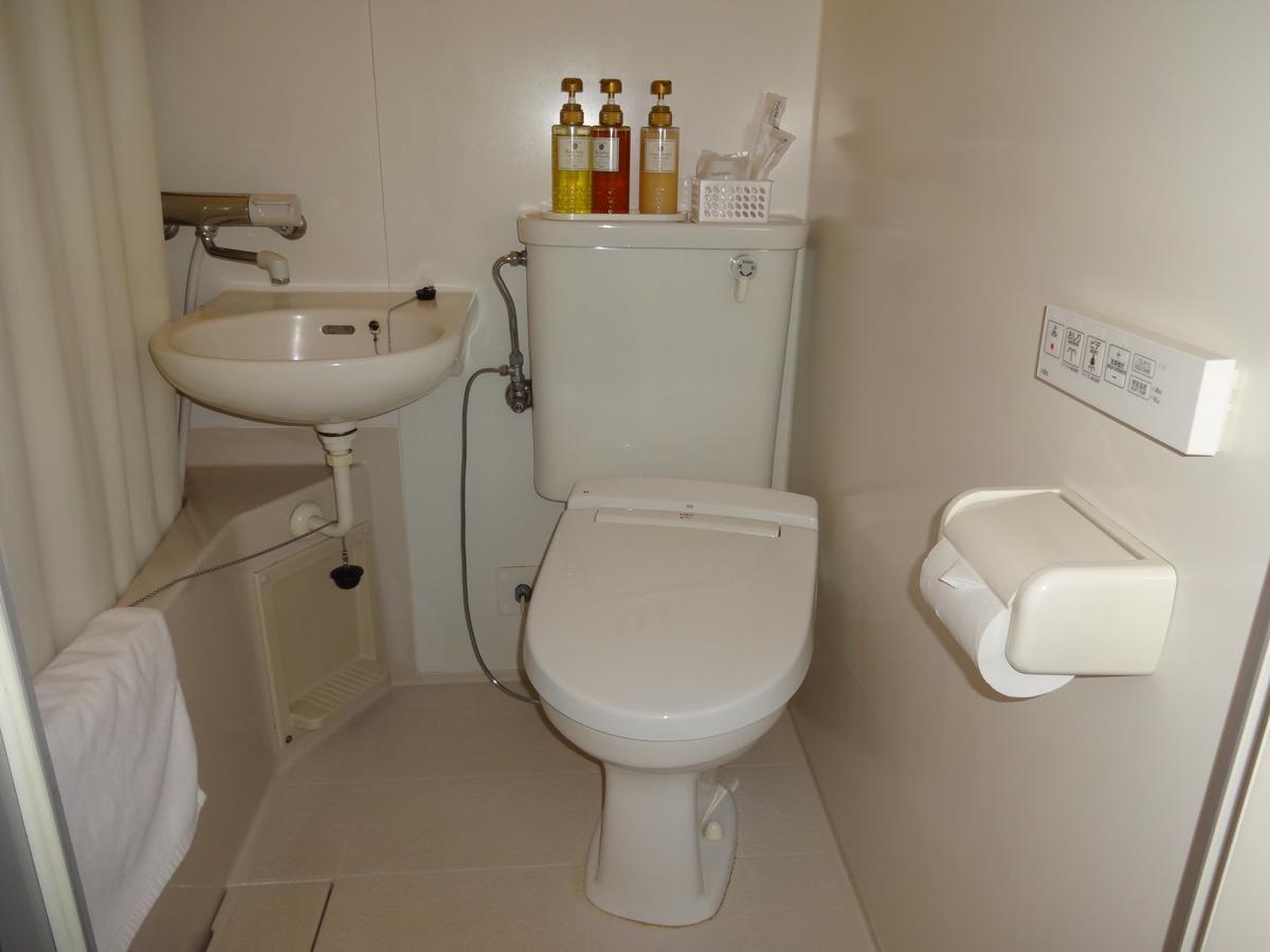 Ushiku City Hotel Ekimaekan Bagian luar foto